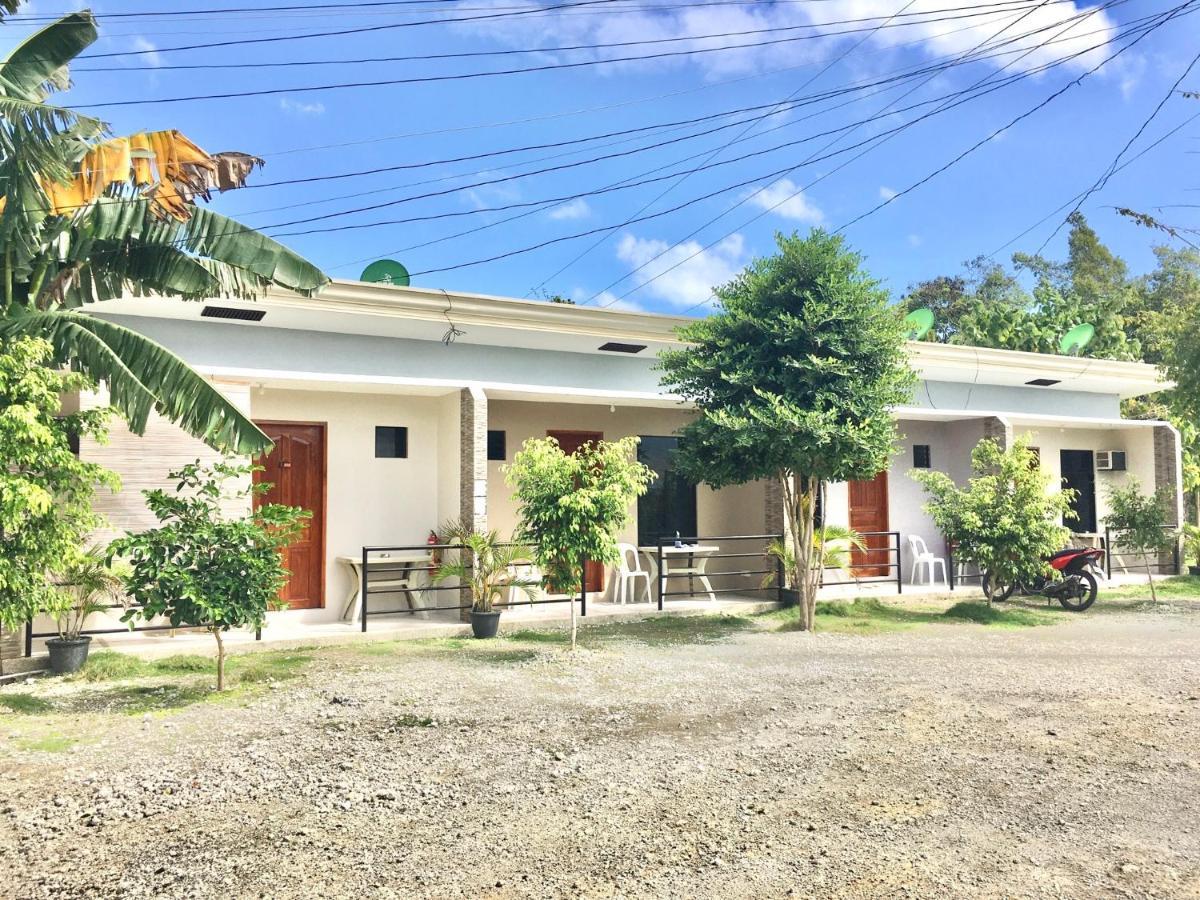 Grae'S Apartelle Moalboal Exterior photo